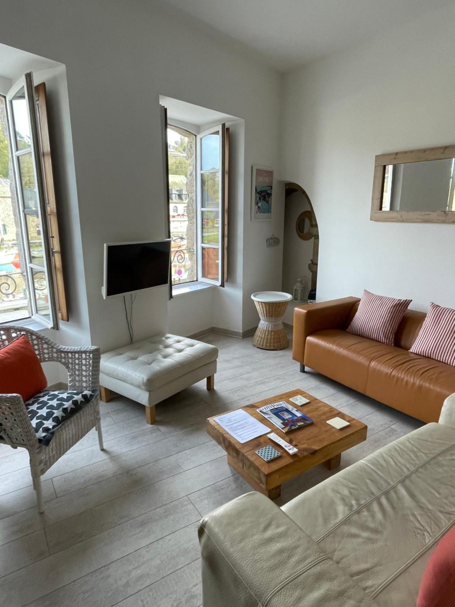 Appartement Au Port Dinan Exterior photo