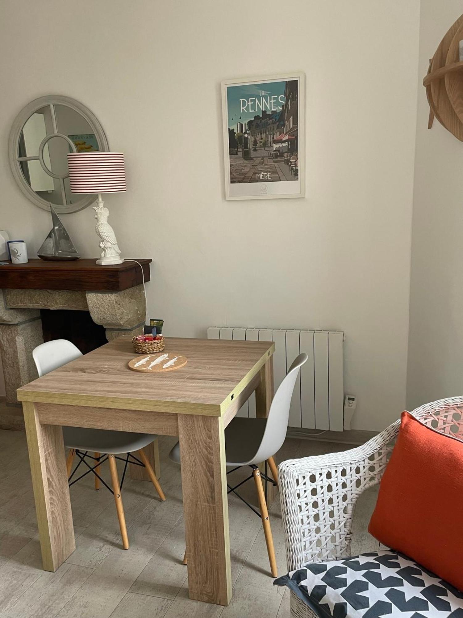 Appartement Au Port Dinan Exterior photo